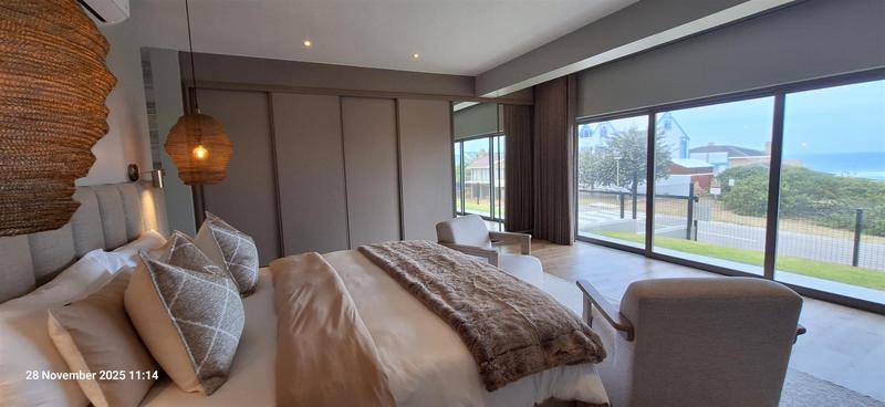 5 Bedroom Property for Sale in Outeniqua Strand Western Cape